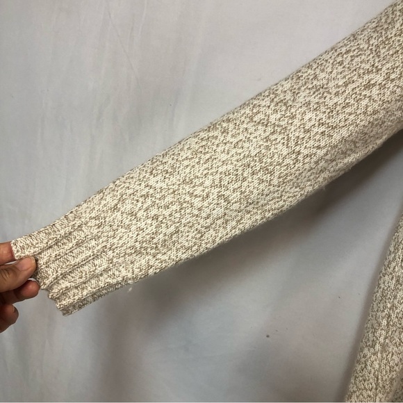 Cabela’s Women’s Sweater Crew Neck Raglan Sleeve Camel/White Rounded Tail - Picture 4 of 8